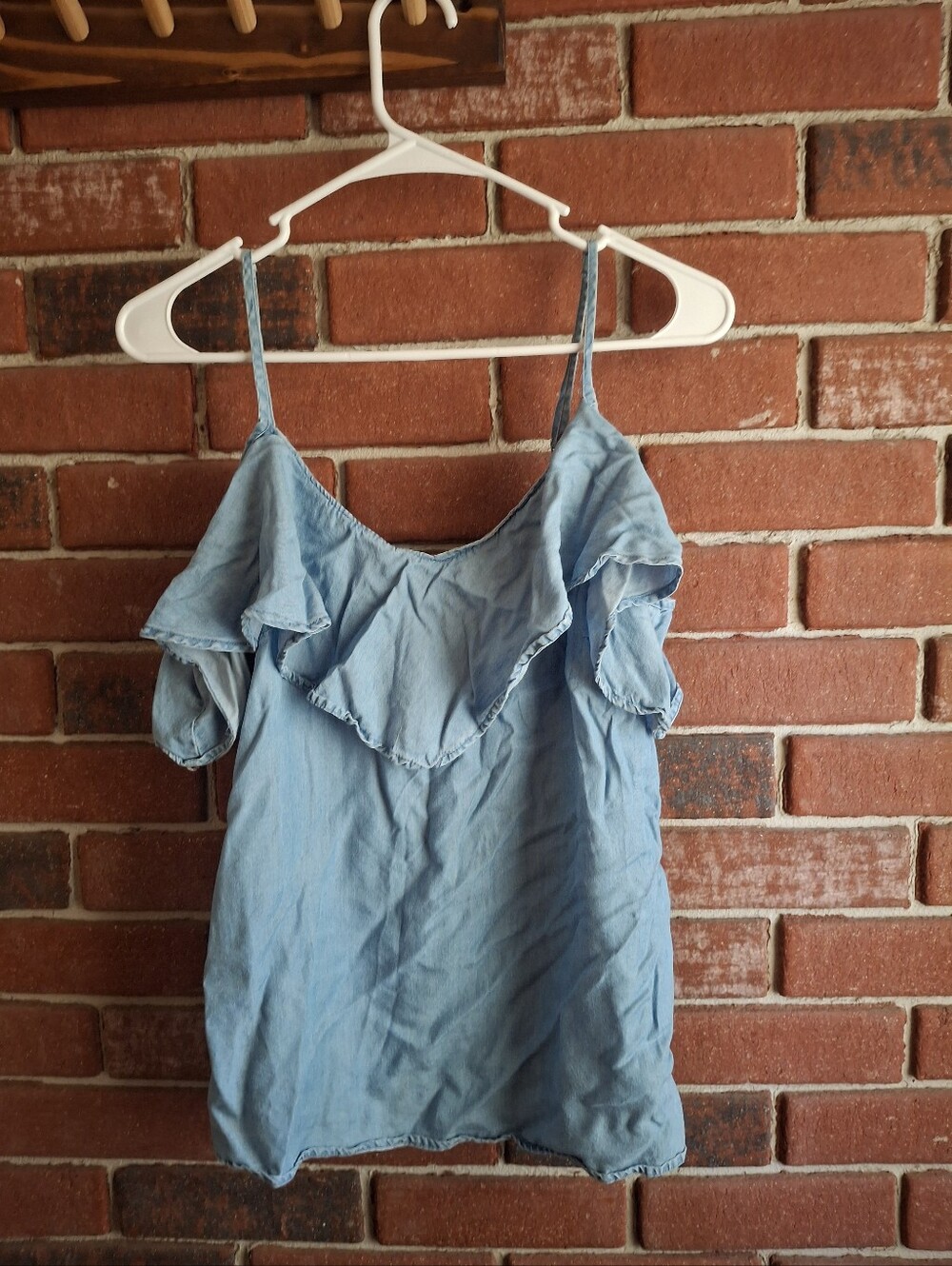 Old Navy Light Blue Ruffle Off-Shoulder Camisole